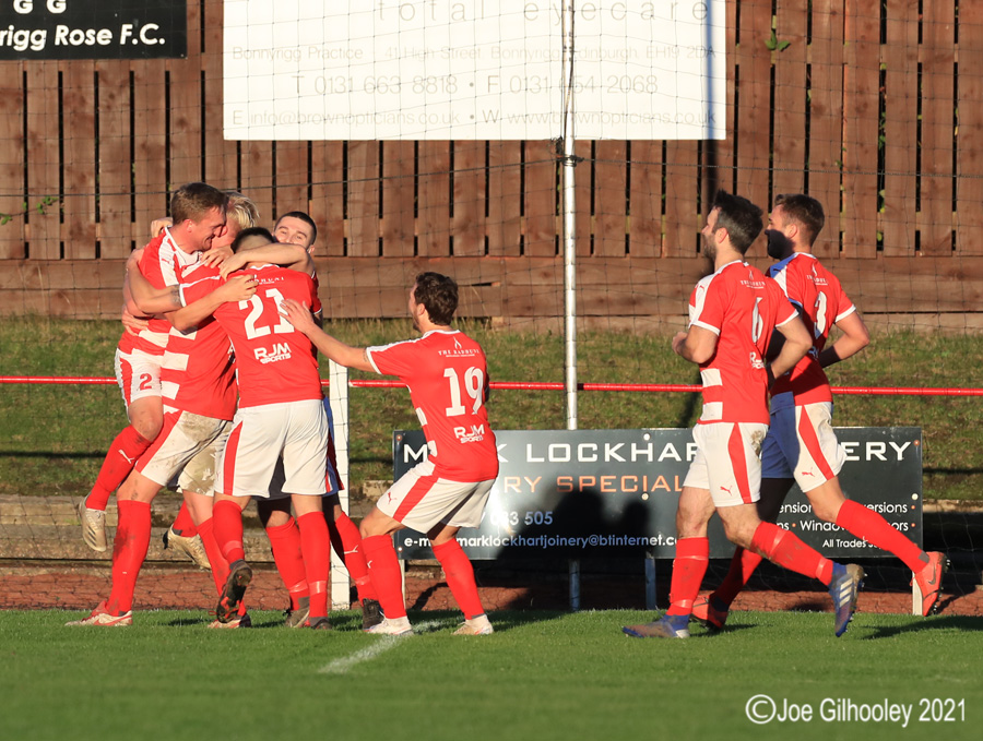 Bonnyrigg Rose v Civil Service Strollers
