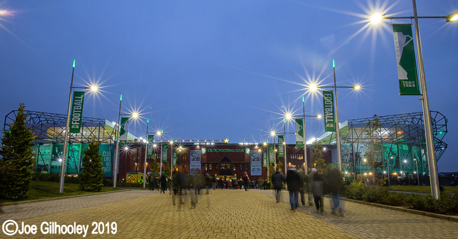 Celtic Way lit pre match