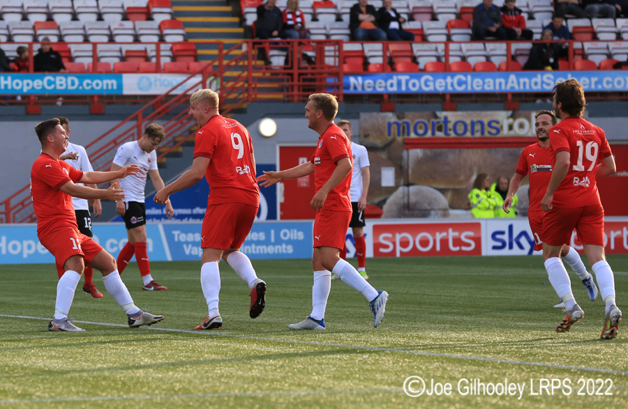 Clyde v Bonnyrigg Rose 