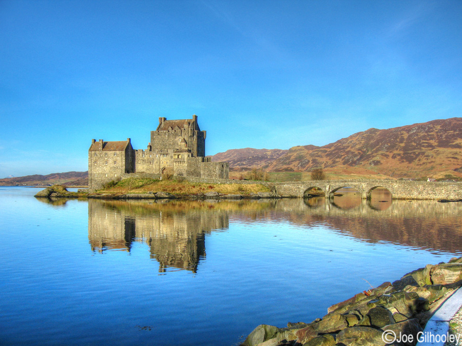 Eilean Donan Castle taken with a 7.1 megapixels compact camera
