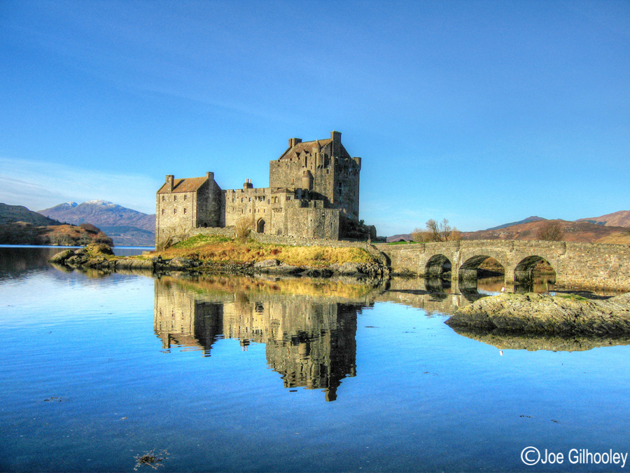 Eilean Donan Castle taken with a 7.1 megapixels compact camera