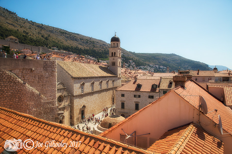 Walk around Dubrovnik city walls