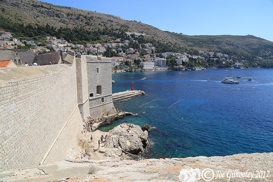 Walk around Dubrovnik city walls
