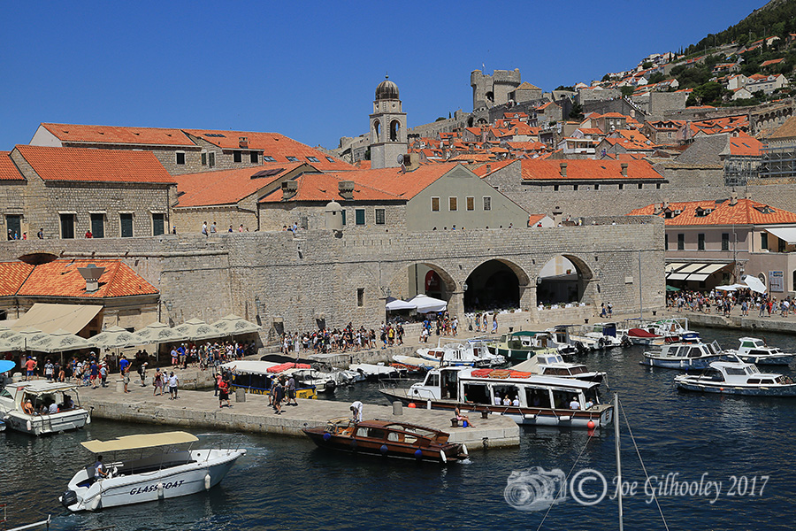 Walk around Dubrovnik city walls