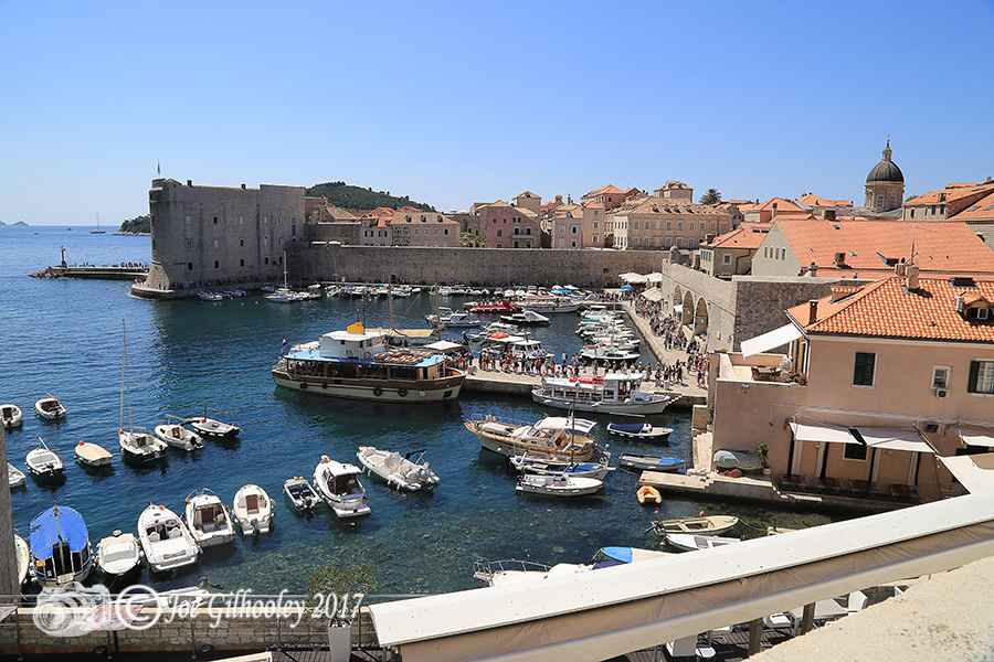 Walk around Dubrovnik city walls