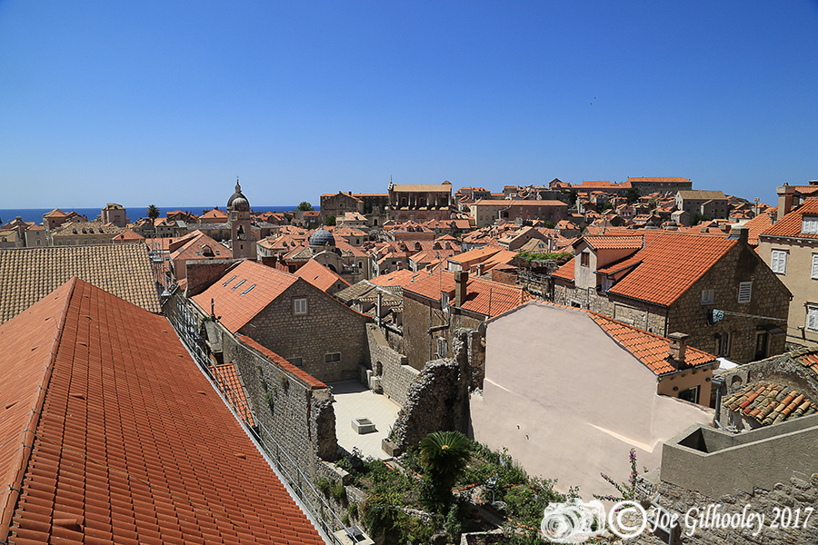 Walk around Dubrovnik city walls