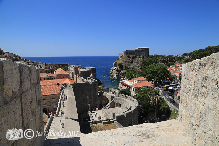 Walk around Dubrovnik city walls