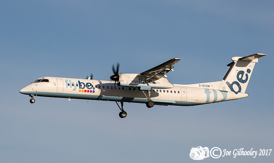 Edinburgh Airport - Flights landing