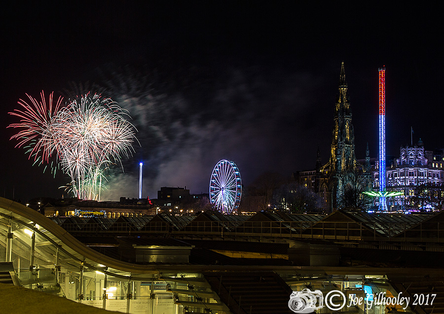 Edinburgh Christmas Lights Switch on - The Fireworks