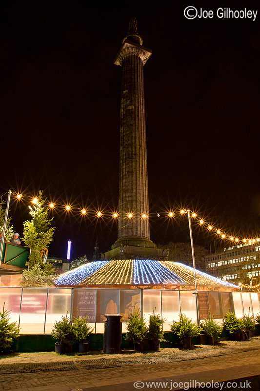 Edinburgh Christmas Attractions 2014 . St Andrew's Square. The Ice Rink