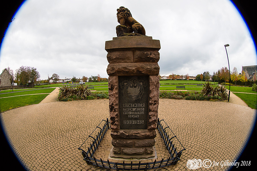 Fisheye lens - Loanhead War Memorial