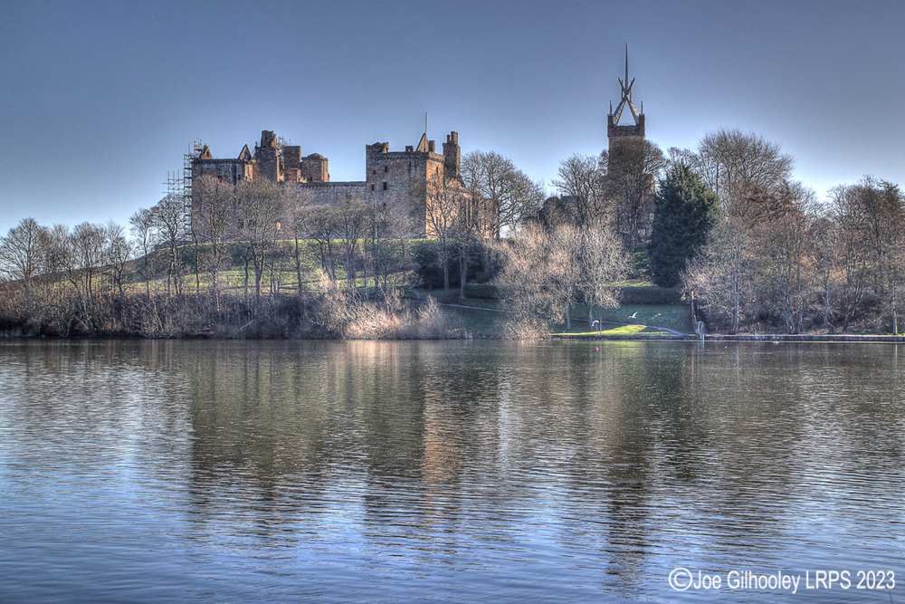 Linlithgow Palace & Linlithgow Loch