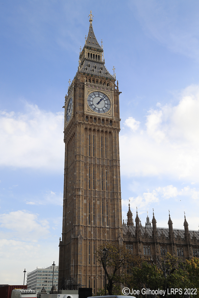 Elizabeth Tower holding Big Ben Bell