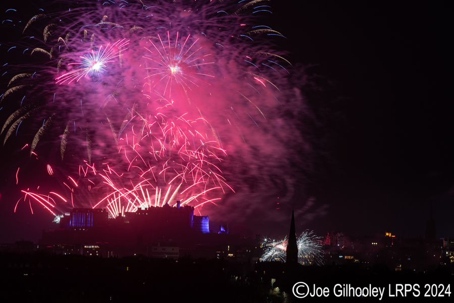Edinburgh's New Year Fireworks 2024 from Blackford Hill Edinburgh's New Year Fireworks 2024 from Blackford Hill