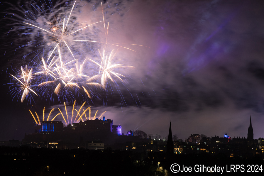 Edinburgh's New Year Fireworks 2024 from Blackford Hill Edinburgh's New Year Fireworks 2024 from Blackford Hill