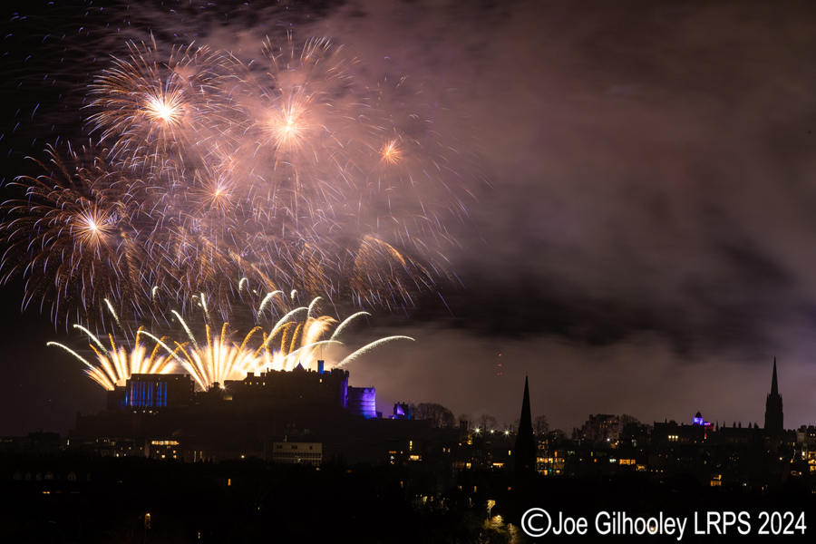 Edinburgh's New Year Fireworks 2024 from Blackford Hill