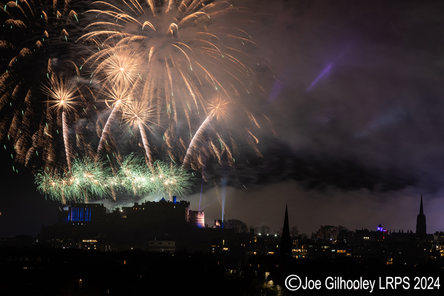 Edinburgh's New Year Fireworks 2024 from Blackford Hill Edinburgh's New Year Fireworks 2024 from Blackford Hill