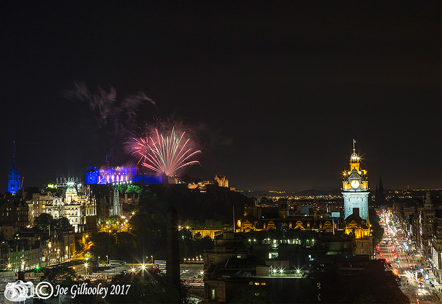 Edinburgh Military Tattoo Fireworks - Extended fireworks display