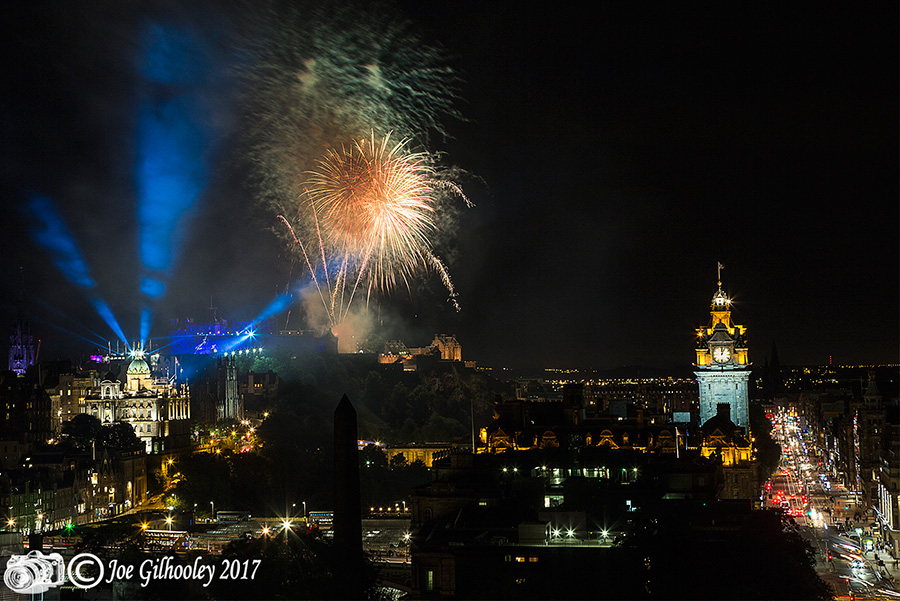 Edinburgh Military Tattoo Fireworks - Extended fireworks display
