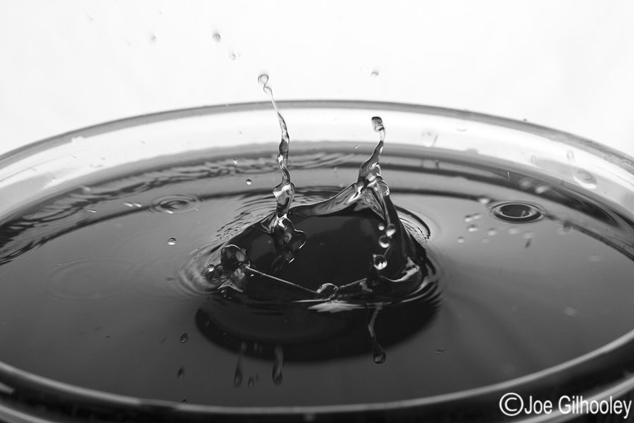 Joe Gilhooley Photography Dropping water droplets into coloured water
